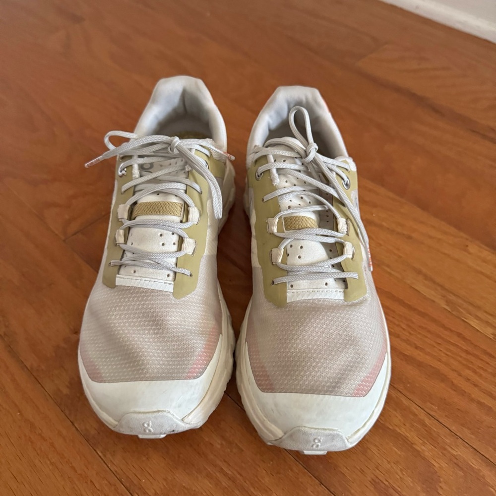 Women's Shoes On Cloud Sneakers Vista Ivory/ Bronze Size 7